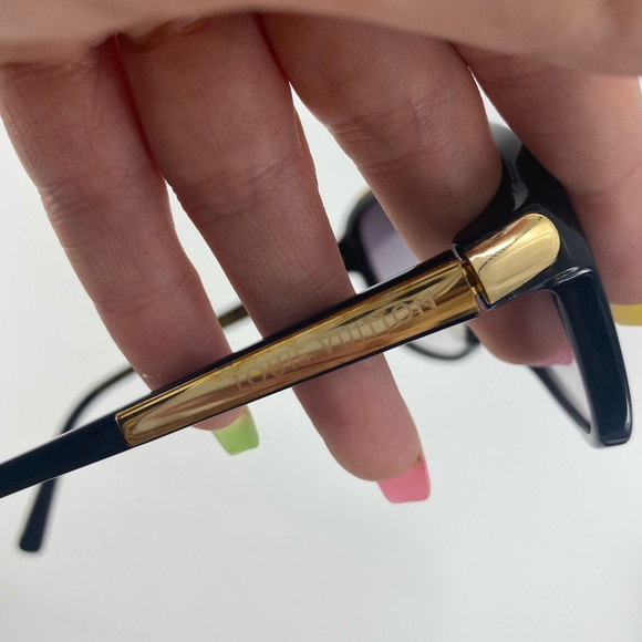 Louis Vuitton Evidence Sunglasses - Picture 10 of 12